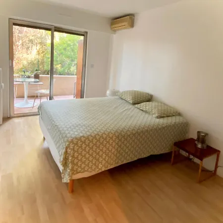 Apartman Superbe De 3p Pieces Dans Avec Piscine Et Climatisation *