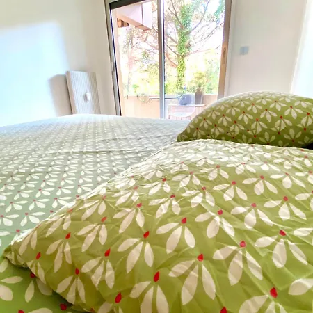 Superbe De 3p Pieces Dans Avec Piscine Et Climatisation Apartamento *